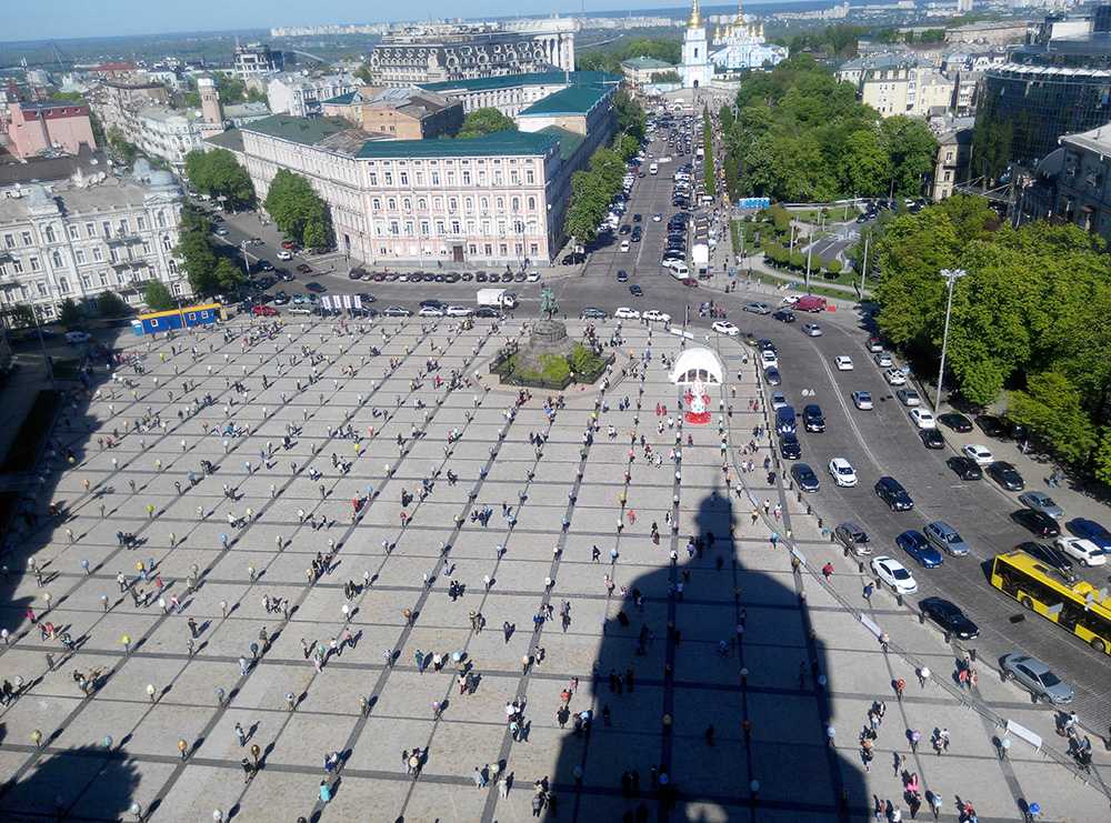 Easter eggboard. Your move!